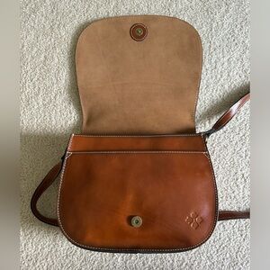 🤎 NWT’s Patricia Nash Marlia Saddle Purse! 🤎